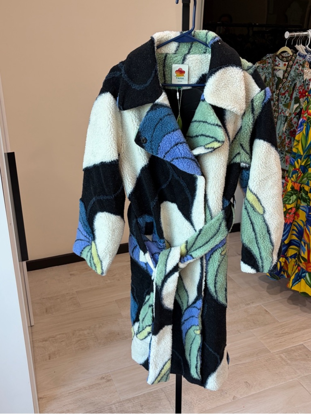 Farm Rio: Lovely Anthurium Fleece Coat - Picture 11 of 12